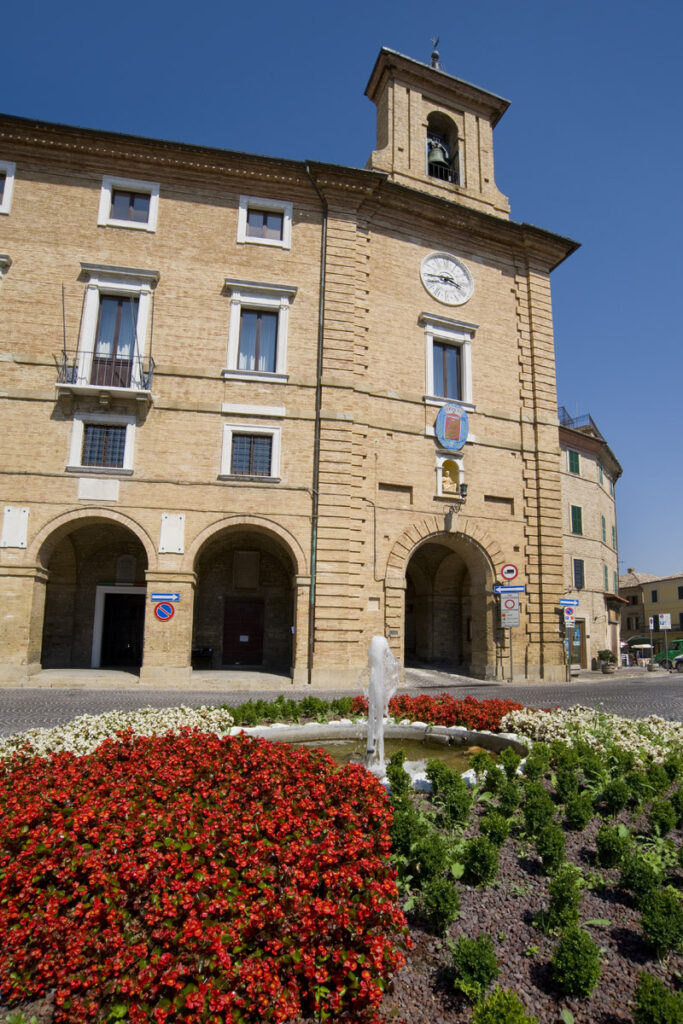 palazzo comunale, cupramontana